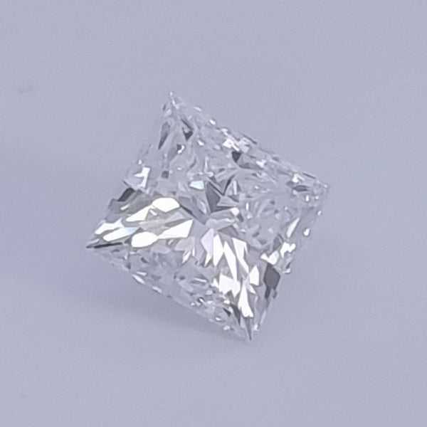 Diamante de Laboratorio Cultivado Corte Princesa 0.73qt - D - VVS2 - Certificado IGI