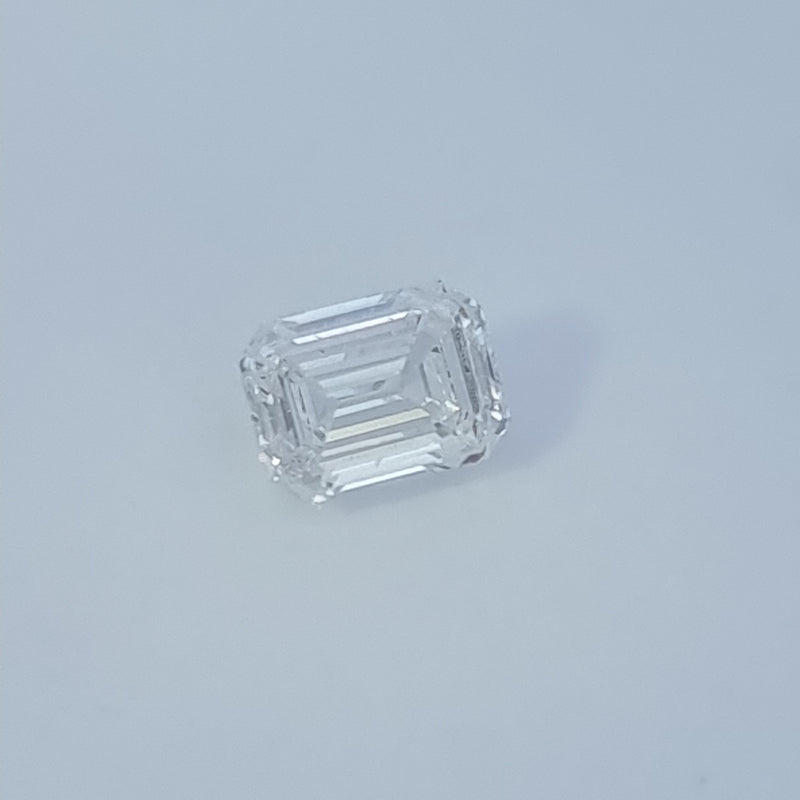 Diamante de Laboratorio Cultivado Corte Esmeralda 0.30qt - F - VVS2 - Certificado por Gemólogo