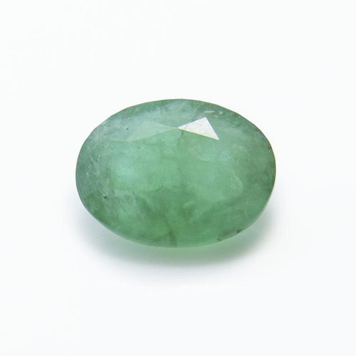 Esmeralda Natural Ovalado de 8x6mm y peso aproximado de 1.60 Quilates