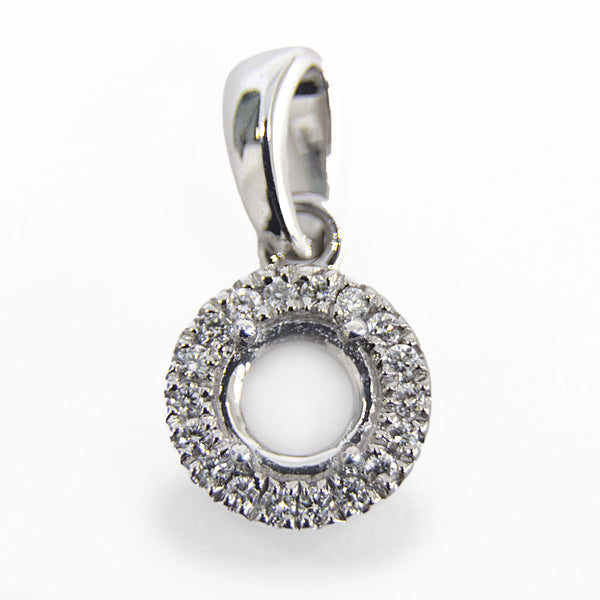 Pendiente Redondo de 4.5mm y Halo de Diamantes en Oro Blanco de 14K